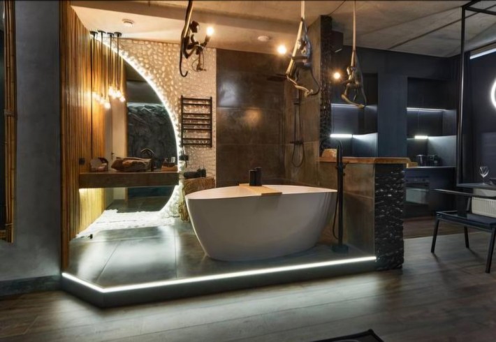 Здається студія Люкс з ванною   подобово в центрі Києва - фото 1