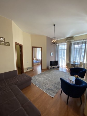 Посуточно 3к квартира в центре Велика Васильківська 43/16 - фото 1