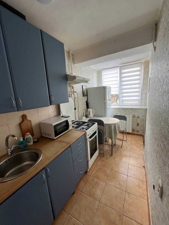 Невелика квартира-гостинка Соломянський район. Подобово-почасово - фото 1