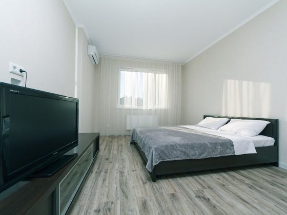 2й этаж Драгоманова 38а,Інвертор на воду та опалення Киев