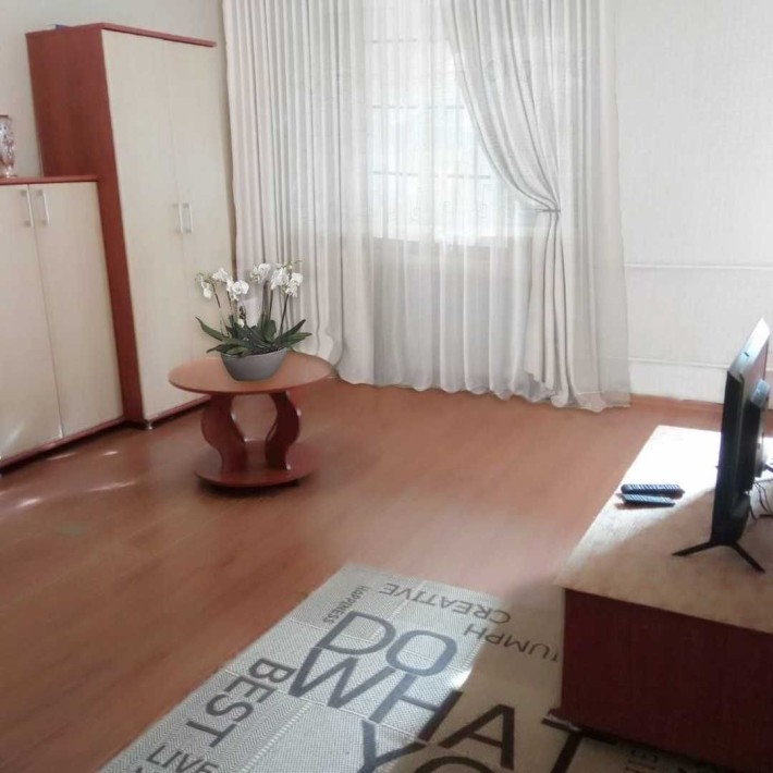 Поуточная 1-ком. евроквартира в центре электричество есть всегдаа - фото 1