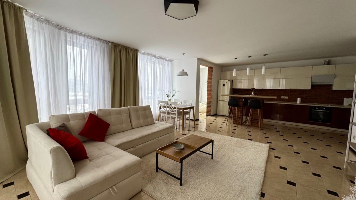 Простора 100 квМ ВІП квартира подобово Львів - фото 1