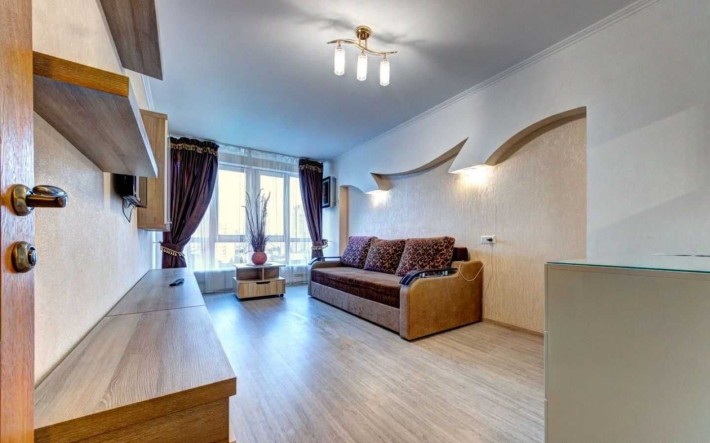 1к квартира біля метро Лук’янівка, Іллєнка 49, подобово - фото 1