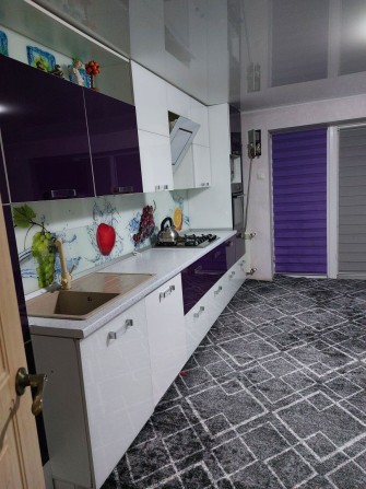 Сдам по суточно  квартиру на земле - фото 1