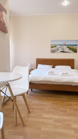 Квартира в центрі міста біля Дерибасівської і Оперного театру подобово - фото 1