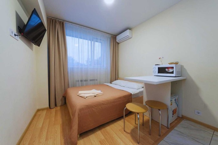 Добова оренда, затишний смарт, біля метро Берестейська. Є укриття. - фото 1