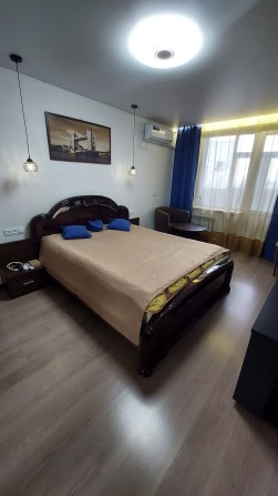 Сдам 2 комнатную квартиру - фото 1