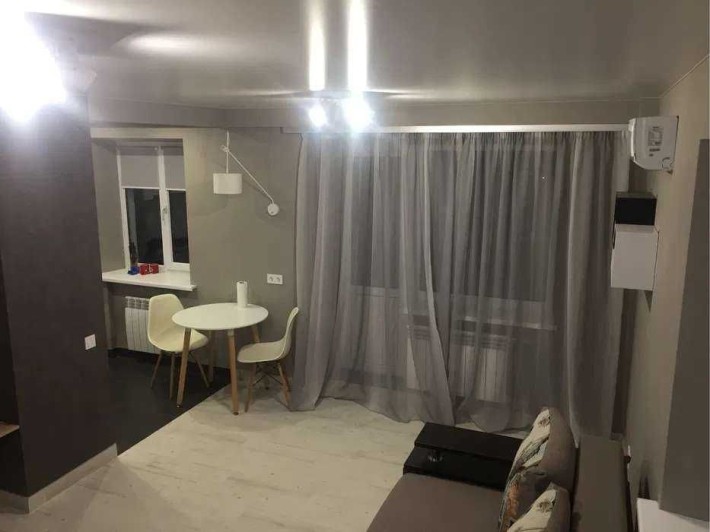 Сдам 1 комнатную Центр, пл. Поэзии,  ТРЦ  Никольский - фото 1