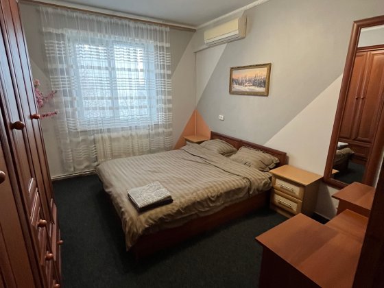 Квартира подобово Златопіль