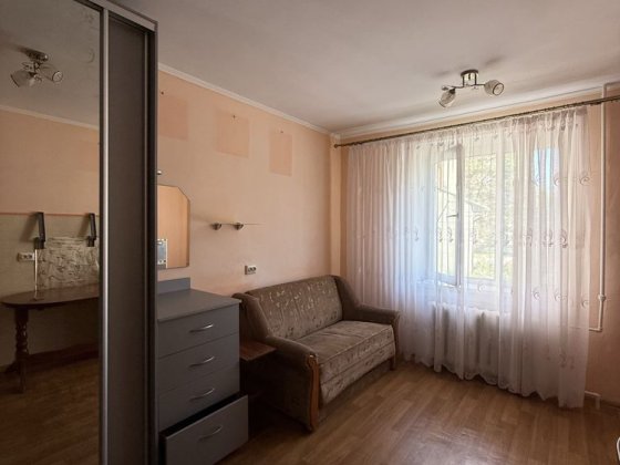 Оренда охайної кімнати. Район Пасічна. Укомплектована, вільна. Ивано-Франковск