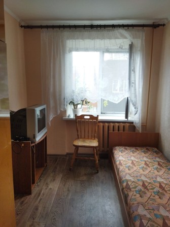 Здам  окрему кімнату для дівчини в квартирі проживання з хозяйкою - фото 1