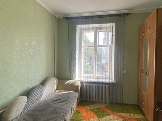 Здається кімната в гуртожитку в  Центрі міста