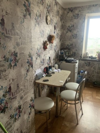 Сдам кімнату в 3 кімнатній квартирі від власника . - фото 1