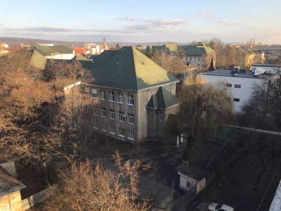 Здам місце в кімнаті дівчатам без власник.Проспект Свободи