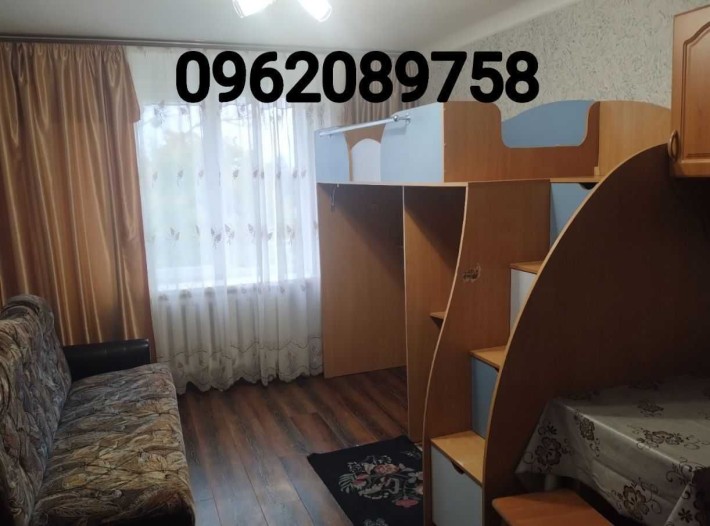 Здається кімната в гуртожитку - фото 1