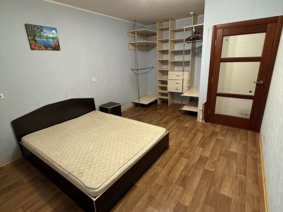 Здам кімнату для дівчини | Позняки, Урлівська 38-А | Без комісії Киев