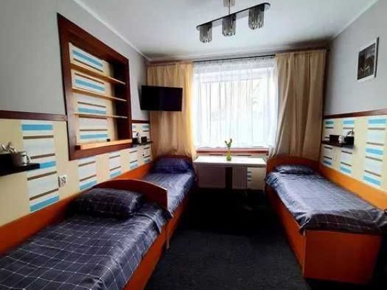 Здам місце в кімнаті! Метро Золоті ворота Київ. Власниця  Дешево Киев