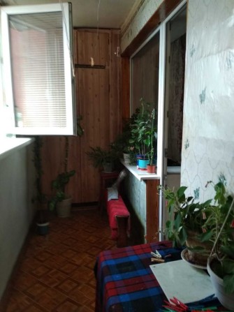 здам кімнату дівчині, жінці - фото 1