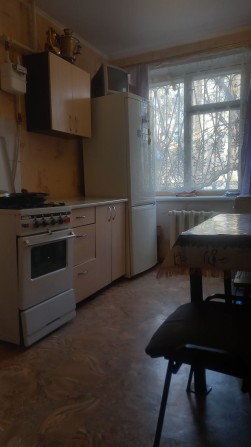 Оренда 2 кімната кв. Ж/М Покровський 4 в. - фото 1