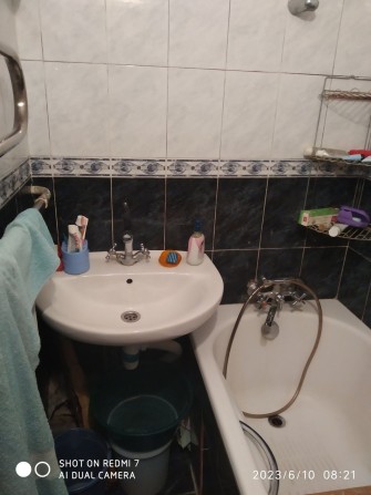 Сдам комнату в 3к квартире на Калиновой - фото 1