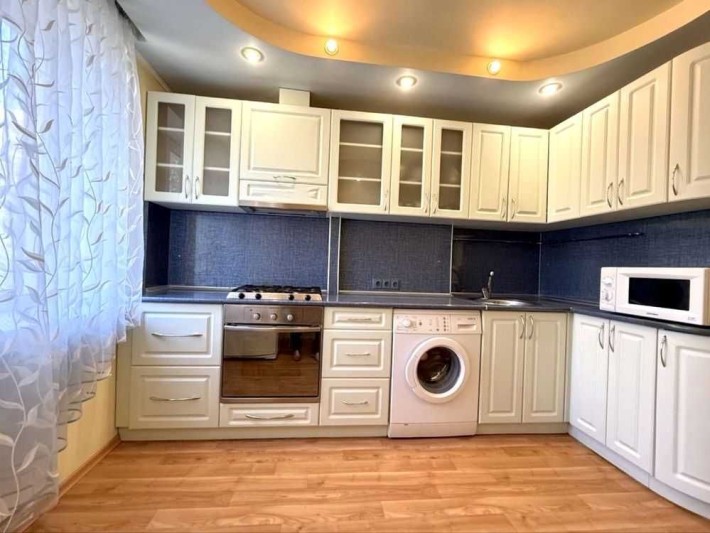 Оренда трикімнатної квартири , вул. Донецьке шосе 114 - фото 1