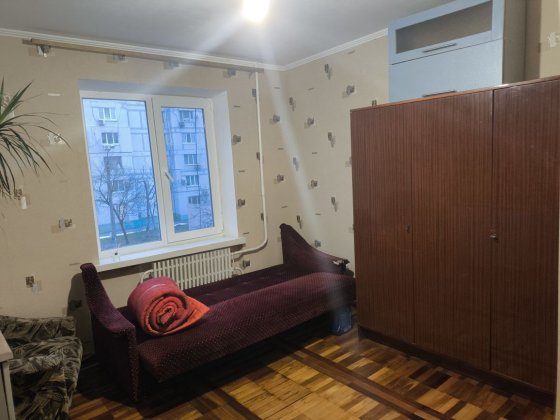 сдам  комнату  в  2х камк. кв. Запорожье