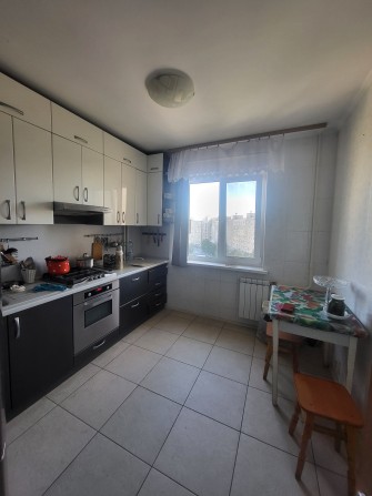 Оренда кімнати в 3-кімнатній, Оболонський район, Прирічна - фото 1