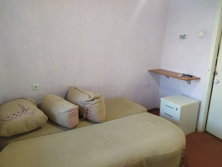 Кімната під ключ без хозяїв,  з балконом,м.Мінська  1 хвилина - фото 1