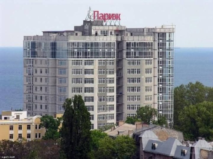 Сдам стильную, просторную квартиру в ЖК ,,Париж,, Французский бр - фото 1