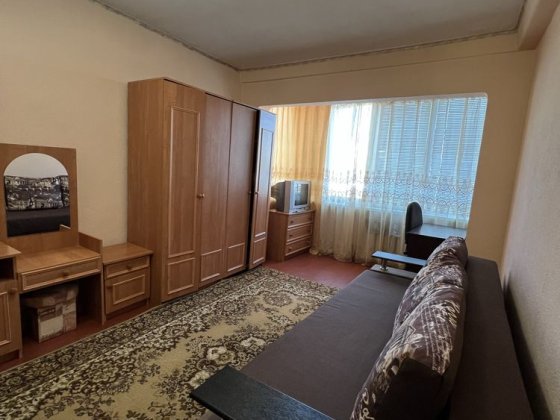 БЕЗ%%%1кімн Героїв Полку Азов, 6Б, метро Оболонь 4хв, гуртожиток