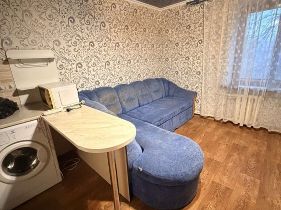 Сдам гостинку Залютино3500+свет и вода Харків