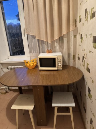 Сдам  1 комнату в 3 комнатной квартире   на улице Сегедской!/Гагарина! - фото 1