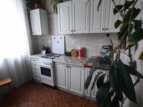 Оренда кімната для дівчини вул Автозаводська Киев