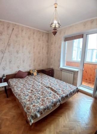 Оренда кімнати   в 3-кімнатній квартирі Бориспільська - фото 1