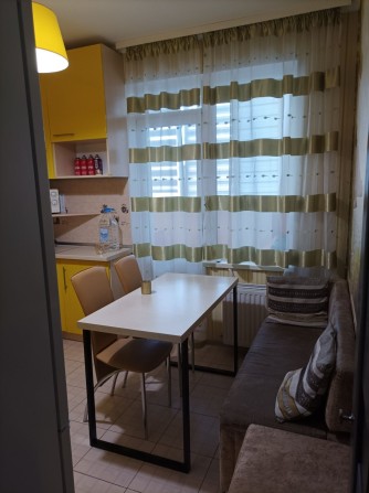 Сдам комнату Небесной Сотни/ Левитана. Евроремонт. Для девочки ! - фото 1