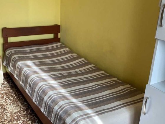 Здається кімната без господарів не далеко від Севастопольської площі Киев