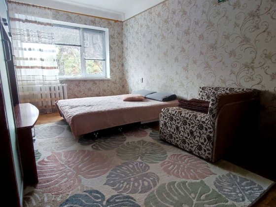 Оренда 1-кім в 2-кім квартирі по вул Ч.Запорожців, 8В Київ