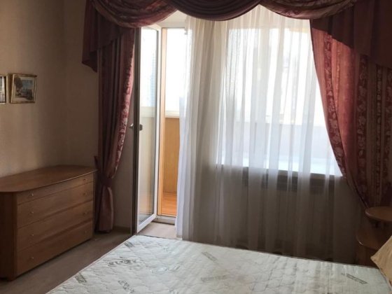 Сдается комната . Днепровский район ,ул. Пантелеймона Кулиша Киев