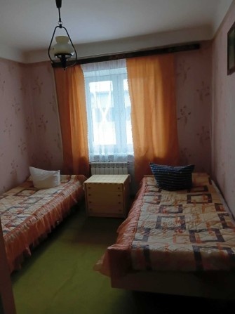 Комната, метро Академгородок, Борщаговка, улица Зодчих - фото 1