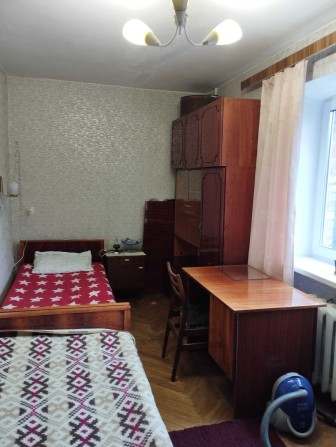 Здам кімнату в трикімнатній квартирі - фото 1