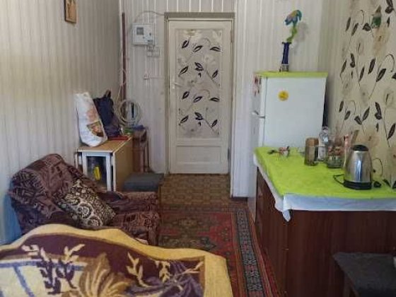 Севастопольська площа. Кімната без хазяїв Киев