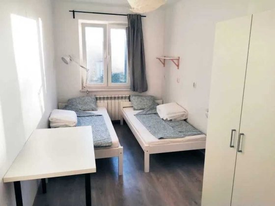 1500 грн на місяць Місце в кімнаті метро Лівобережна Низькі ціни Киев