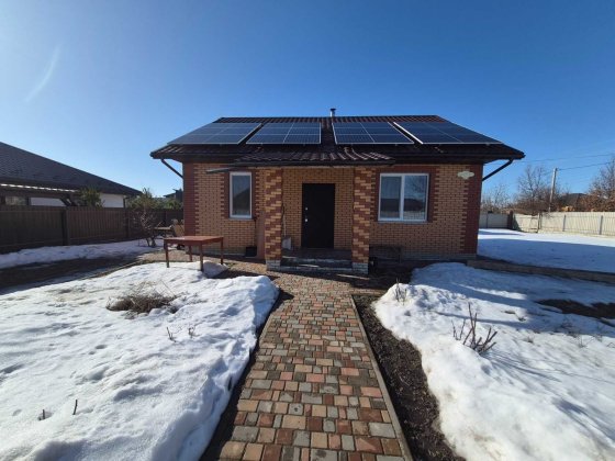 Здам окремий будинок 75м2 з панелями та грубкою на ділянці 8 соток. Боярка