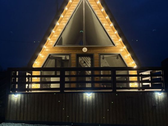 “KLYVKA”Будиночок Оренда  Котедж Афрейм до 8 осіб,баня чан Долина