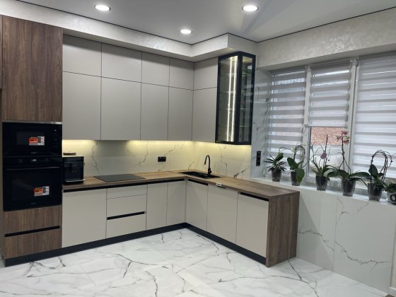 СВІТЛО Є!!! Здам в оренду будинок з автономним електроживленням Кам'янець-Подільський