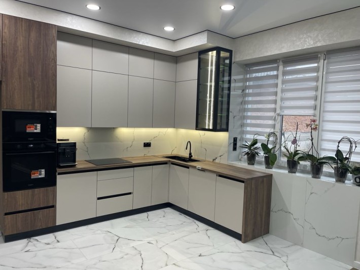 СВІТЛО Є!!! Здам в оренду будинок з автономним електроживленням - фото 1