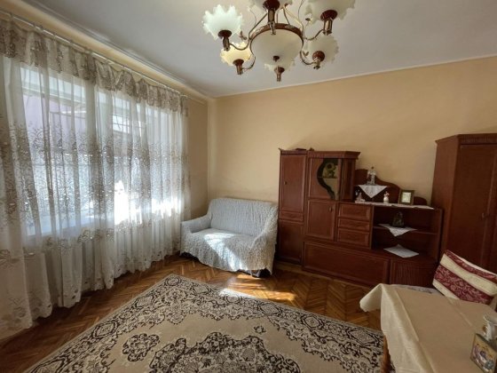 Оренда будинку неподалік центру міста Мукачево