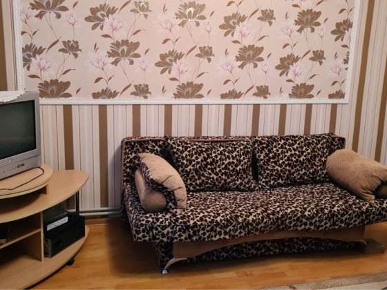 Здам пів будинку Звягель