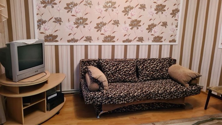 Здам пів будинку Звягель - фото 1