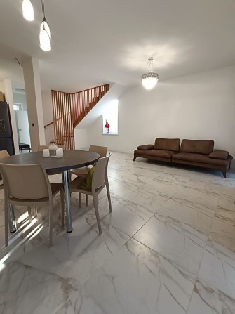 Оренда сучасного  будинку - фото 1